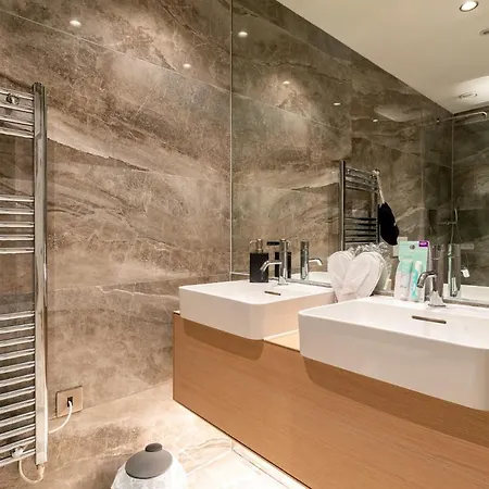Apartment Luxury 2 Bed In Centre Of Historic *