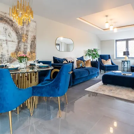 Apartment Luxury 2 Bed In Centre Of Historic