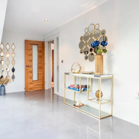 Luxury 2 Bed In Centre Of Historic *